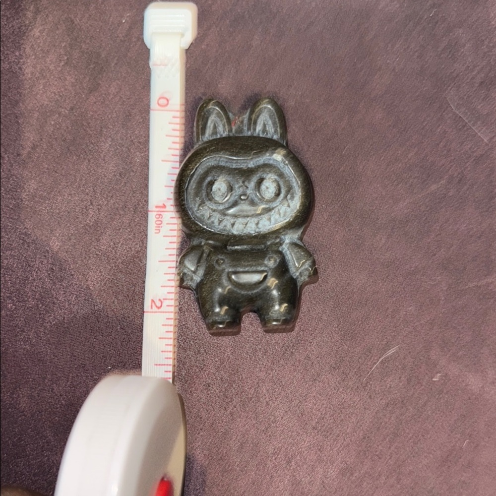 Labubu Golden Sheen Black Obsidian 2.25” approximately carving pendant Figure - Picture 9 of 9